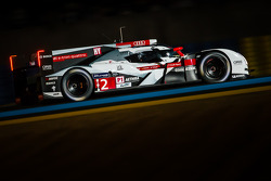 #2 Audi Sport Team Joest Audi R18 E-Tron Quattro: Marcel Fässler, Andre Lotterer, Benoit Tréluyer