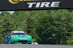 #17 Team Falken Tire Porsche 911 RSR: Wolf Henzler, Bryan Sellers