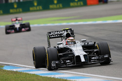Kevin Magnussen, McLaren MP4-29
