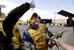 Allen Johnson celebrates