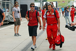 Fernando Alonso, Ferrari with Fabrizio Borra, Ferrari Physio