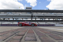 #63 Scuderia Corsa Ferrari 458 Italia: Alessandro Balzan, Jeff Westphal