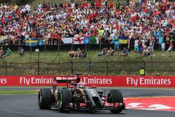 Romain Grosjean, Lotus F1 E22