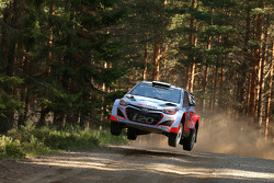 Hayden Paddon and John Kennard, Hyundai i20 WRC, Hyundai Motorsport