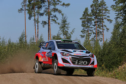 Hayden Paddon and John Kennard, Hyundai i20 WRC, Hyundai Motorsport