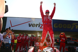 Scott Dixon celebrates