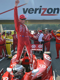 Scott Dixon celebrates