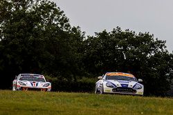 #407 Beechdean AMR Aston Martin Vantage GT4: Jake Giddings, Ross Wylie