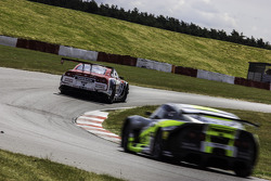 #80 Nissan GT Academy Nissan GT-R GT3: Chris Hoy, Wolfgang Reip