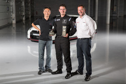 Gran Turismo creato Kazunori Yamauchi, 2014 GT Academy winner Gaëtan Paletou and NISMO Global Head of Brand Marketing and Sales Darren Cox