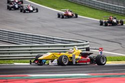 Antonio Giovinazzi, Jagonya Ayam, com Carlin Dallara F312 Volkswagen