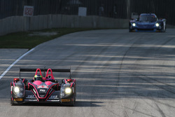 #42 OAK Racing Nissan Morgan: Gustavo Yacaman, Olivier Pla