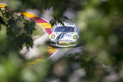 #22 Alex Job Racing Porsche 911 GT America: Cooper MacNeil, Leh Keen