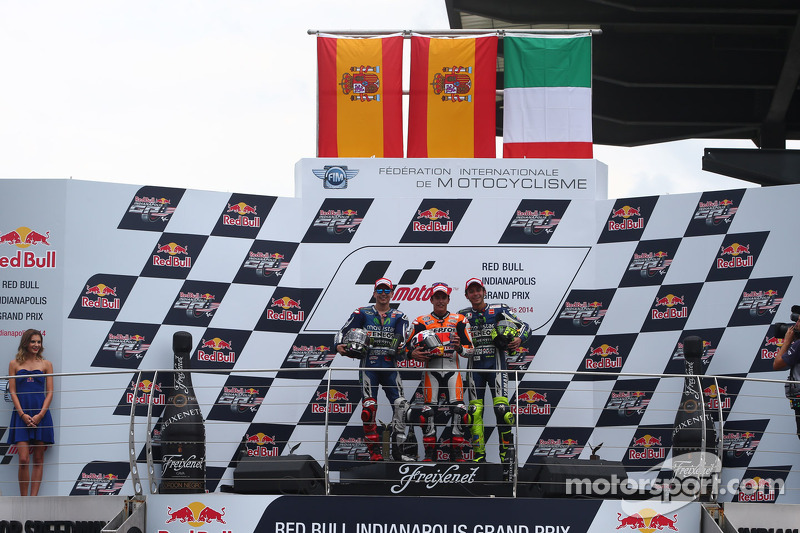 Podio: 1º Marc Márquez, 2º Jorge Lorenzo, 3º Valentino Rossi