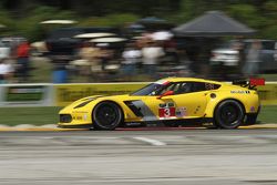 #3 Corvette Racing Chevrolet Corvette C6 ZR1: Jan Magnussen, Antonio Garcia