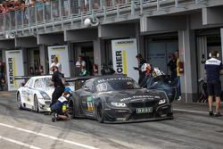#19 PIXUM Team Schubert BMW Z4 GT3: Dominik Baumann, Claudia Hurtgen