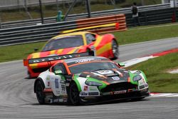 #99 CRAFT Racing Aston Martin: Jonathan Venter, Daniel Bilski