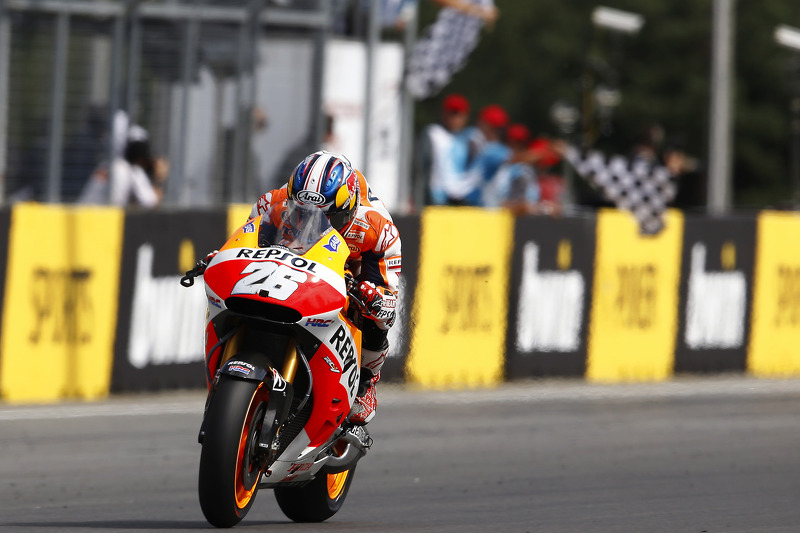 Dani Pedrosa, Repsol Honda Team conquista a vitória