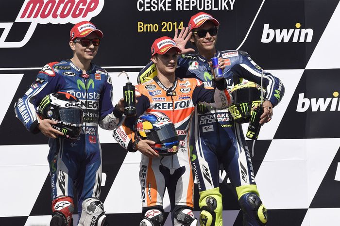 Podio: 1º Dani Pedrosa, 2º Jorge Lorenzo, 3º Valentino Rossi