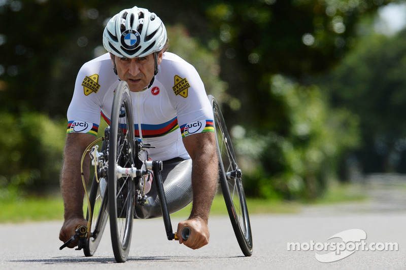 Alex Zanardi prepares for a long-distance triathlon to be held in Hawaii in October