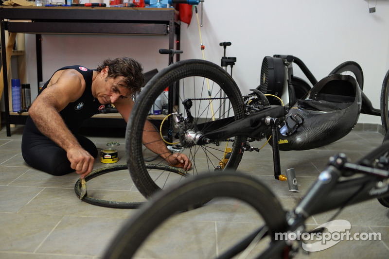 Alex Zanardi prepares for a long-distance triathlon to be held in Hawaii in October