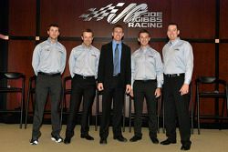 Denny Hamlin, Matt Kenseth, Carl Edwards, Daniel Suarez e Kyle Busch