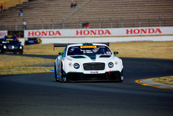 #88 Dyson Racing Team Bentley Bentley V8 T: Guy Smith