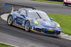 #23 Team Seattle/Alex Job Racing Porsche 911 GT America: Ian James, Mario Farnbacher
