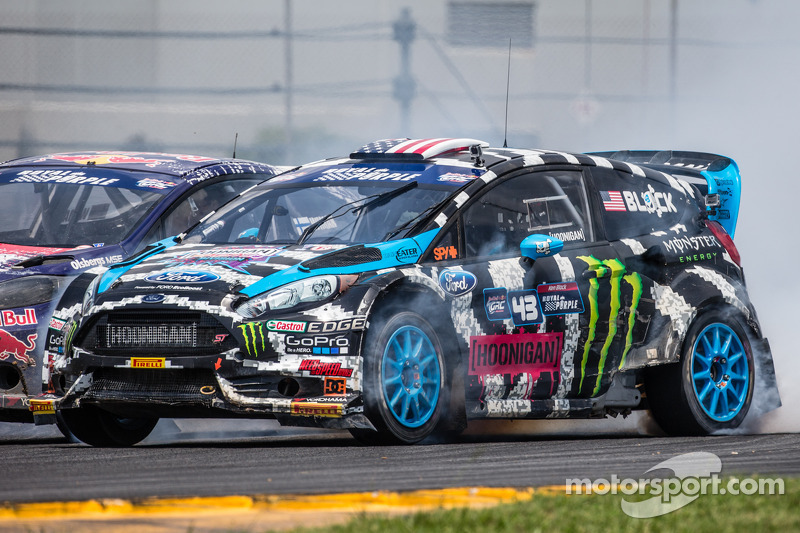 Dernier virage : #43 Hoonigan Racing Division Ford Fiesta ST: Ken Block fait un drift spectaculaire devant #31 Olsbergs MSE Ford Fiesta ST: Joni Wiman