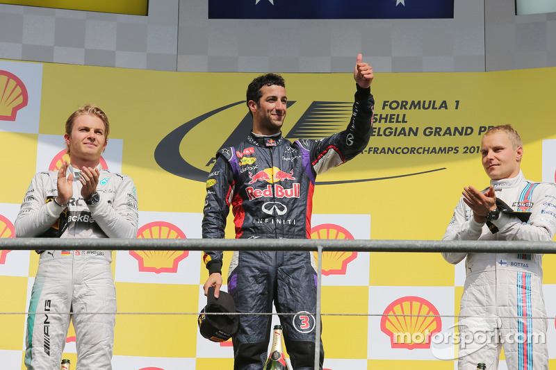 Podio: ganador de la carrera Daniel Ricciardo; Nico Rosberg el segundo lugar y tercer lugar Valtteri