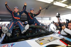 Winners Thierry Neuville and Nicolas Gilsoul, Hyundai i20 WRC, Hyundai Motorsport