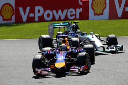 Sebastian Vettel, Red Bull Racing and Nico Rosberg, Mercedes AMG F1 Team