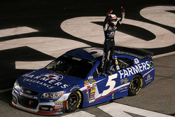 Kasey Kahne celebrates
