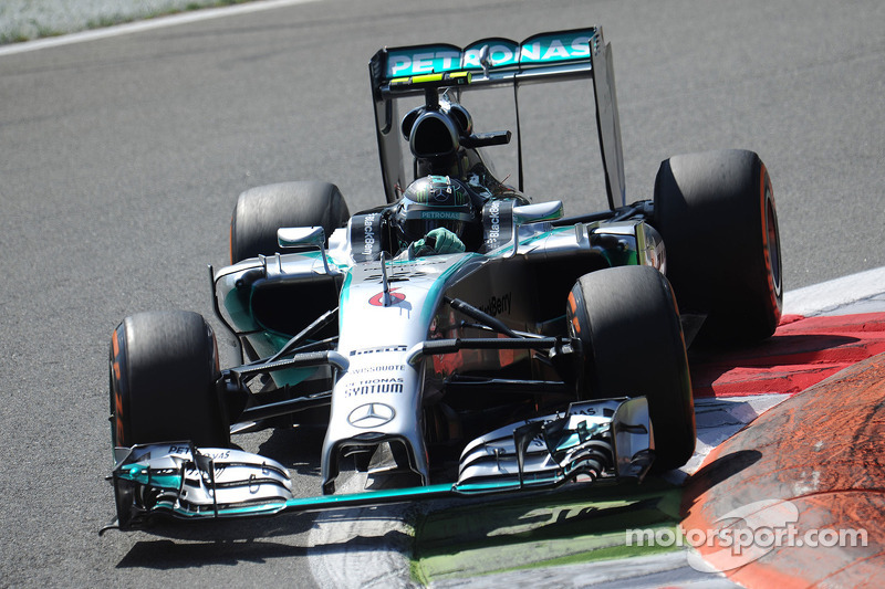 Mercedes, 2014: 317 pontos, cinco vitórias, 2º no campeonato