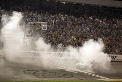 Race winner Brad Keselowski, Team Penske Ford
