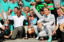 Race winner Lewis Hamilton, team mate Nico Rosberg, Mercedes AMG F1, and the team