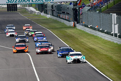 Start: #36 Lexus Team Petronas Tom's Lexus RC F: Kazuki Nakajima, James Rossiter leads