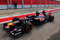 Max Verstappen tests for Scuderia Toro Rosso
