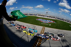 Start: Brian Scott leads
