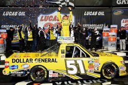 Vainqueur: Kyle Busch heureux