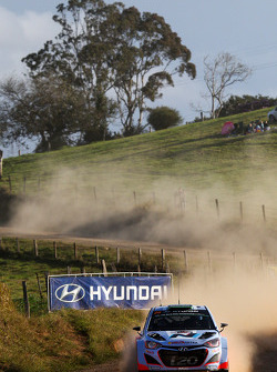 Hayden Paddon and John Kennard, Hyundai i20 WRC, Hyundai Motorsport