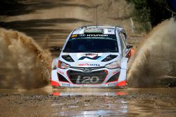 Hayden Paddon and John Kennard, Hyundai i20 WRC, Hyundai Motorsport