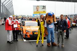 Jamie Green, Audi Sport Team Rosberg, Audi RS 5 DTM, grid girl, Lausitzring mascot