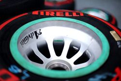 Pirelli tires