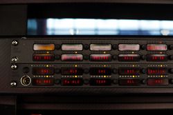 Detalle de la radio de Ferrari