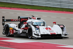 #2 Audi Sport Team Joest Audi R18 e-tron quattro: Marcel Fässler, Andre Lotterer, Benoit Tréluyer