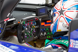 Toyota TS 040 - Hybrid steering wheel