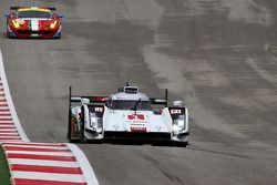 #1 Audi Sport Team Joest Audi R18 e-tron quattro: Lucas di Grassi, Loic Duval, Tom Kristensen