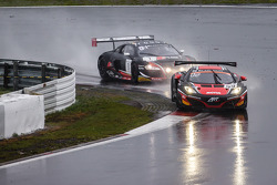 #99 ART Grand Prix McLaren MP4-12C: Andy Soucek, Kevin Korjus, Kevin Estre leads #1 Belgian Audi Club Team WRT Audi R8 LMS Ultra: Cesar Ramos, Laurens Vanthoor, Christopher Mies