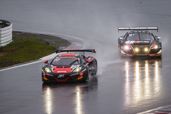 #99 ART Grand Prix McLaren MP4-12C: Andy Soucek, Kevin Korjus, Kevin Estre leads #1 Belgian Audi Club Team WRT Audi R8 LMS Ultra: Cesar Ramos, Laurens Vanthoor, Christopher Mies